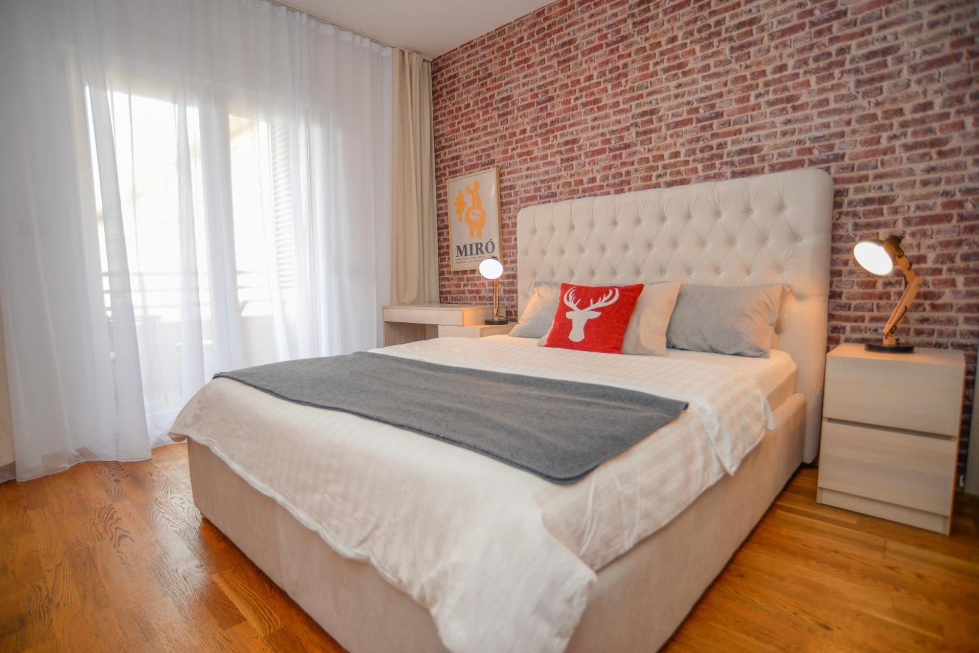 Lovely Apartment At City Quart 波德戈里察 外观 照片